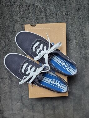 Keds Champion Navy Canvas Shoes Size 8, New In Box!
